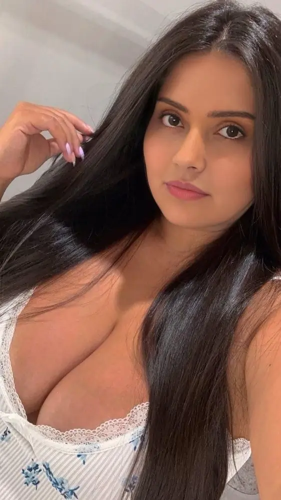 Riya Gurgaon Call Girl Service